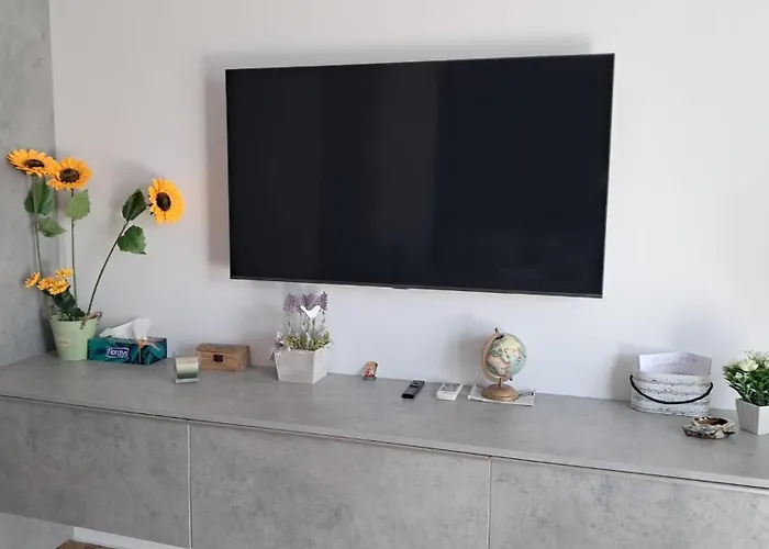 Malul Marii - First Line Cu La Mare * Năvodari